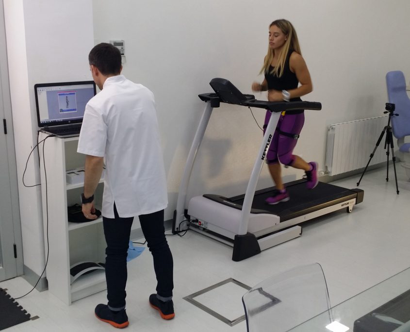 Cristina Llovera Rosell, velocista internacional acude al Institut Català del Peu